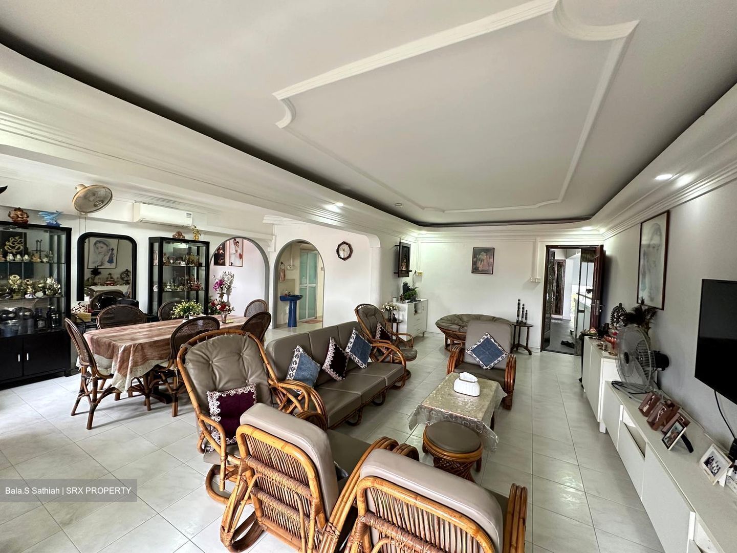 Blk 906 Jurong West Street 91 (Jurong West), HDB Executive #622112581